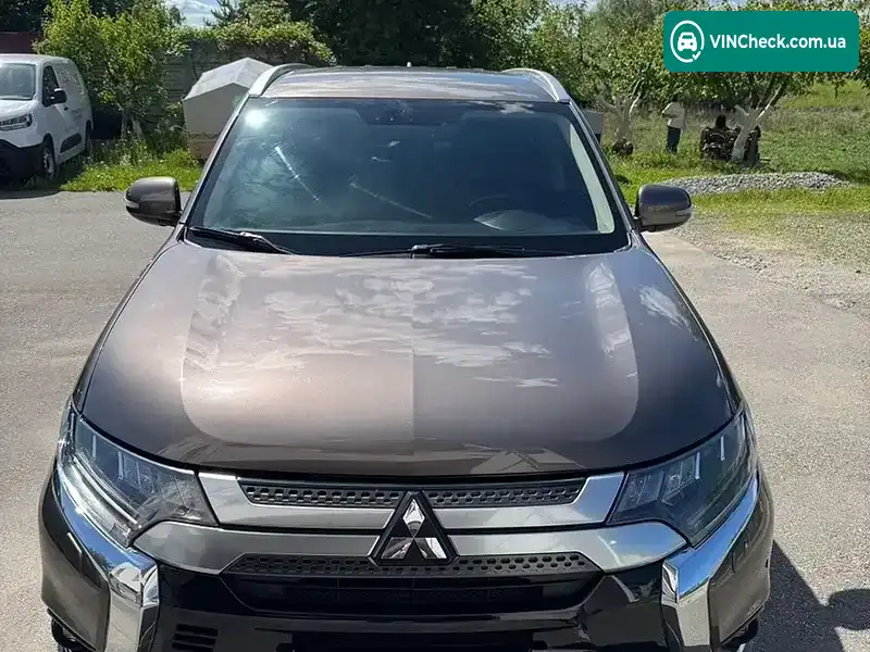 Mitsubishi Outlander 2018, фото з оголошення 1 з 15, VIN JMBXTGF3WKZ000256