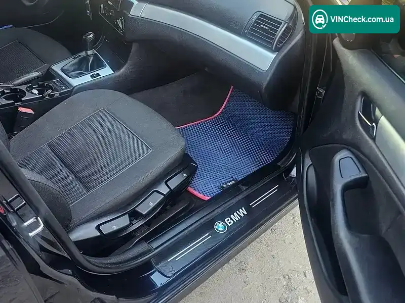 BMW 3 Series 2005, фото з оголошення 2 з 19, VIN WBAEY71090KX01403