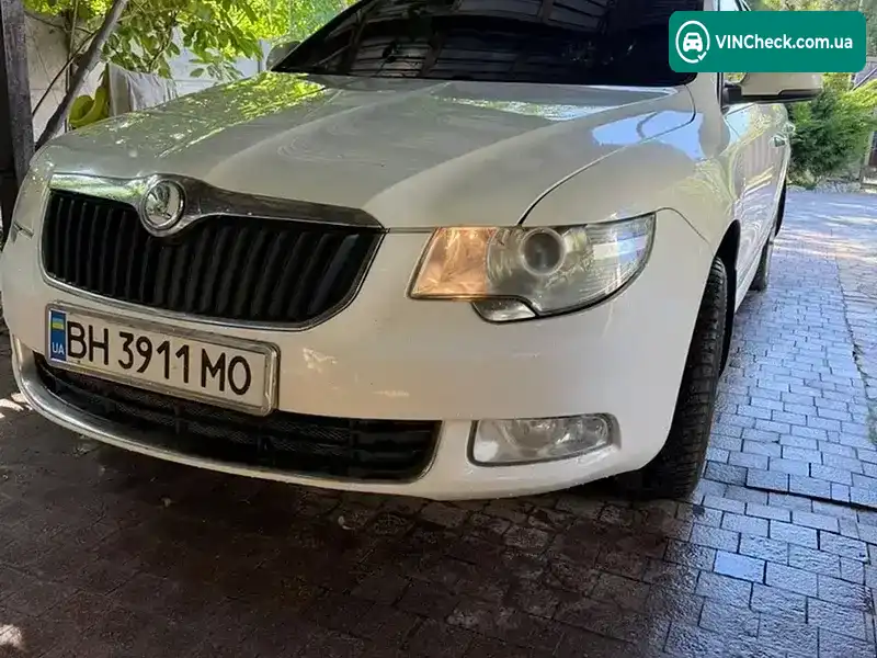 Skoda Superb 2012, фото з оголошення 2 з 10, VIN TMBAB43T5CB300895