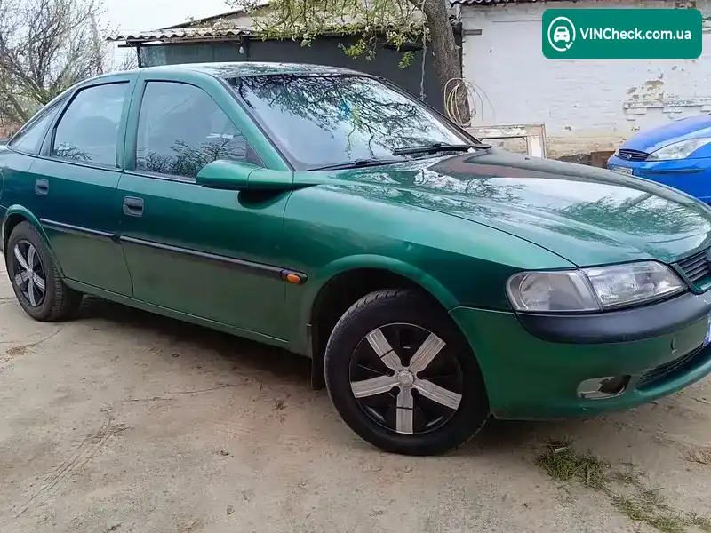 Opel Vectra 1996, фото з оголошення 2 з 12, VIN W0L000038T7518460