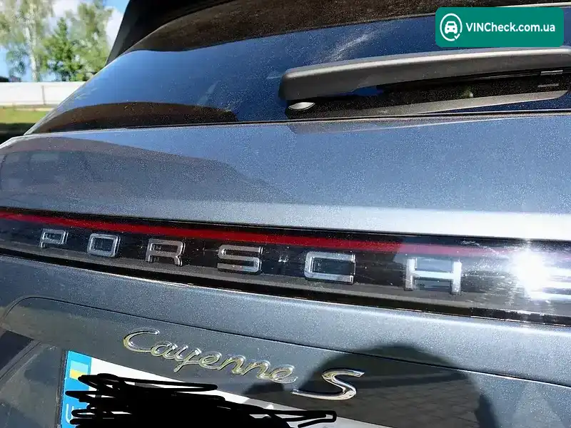 Porsche Cayenne 2018, фото з оголошення 2 з 10, VIN WP1ZZZ9YZKDA62353
