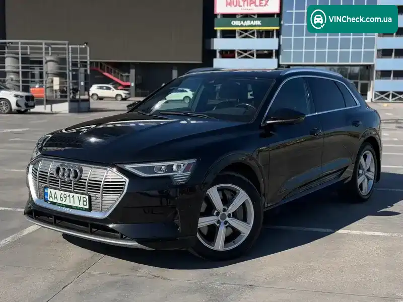 Audi e-tron 2019, фото з оголошення 1 з 21, VIN WA1LAAGE6KB024435