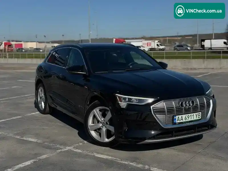 Audi e-tron 2019, фото з оголошення 2 з 21, VIN WA1LAAGE6KB024435