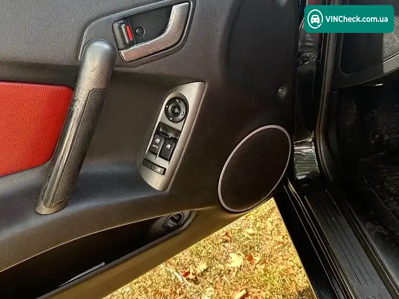 Hyundai Coupe 2007, фото з оголошення 2 з 10, VIN KMHHN61DP7U245239