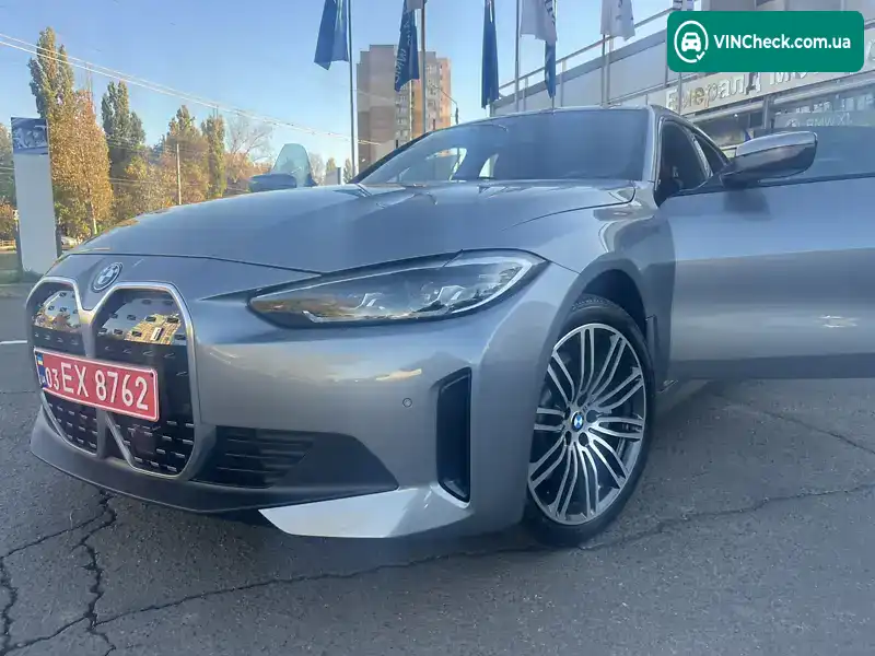 BMW i4 2023, фото з оголошення 2 з 20, VIN WBY71AW090FS33850