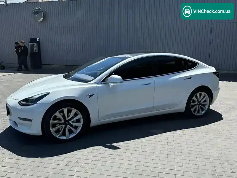 Tesla Model 3 2019, фото з оголошення 2 з 18, VIN 5YJ3E7EB6KF423042