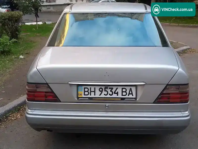 Mercedes-Benz E-Class 1993, фото з оголошення 2 з 8, VIN WDB1240191J031559