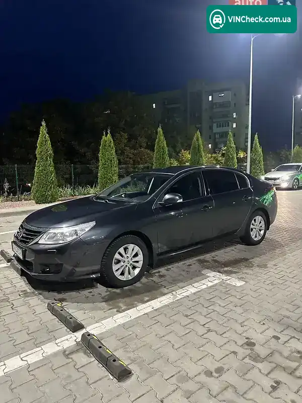 Renault Latitude 2011, фото з оголошення 2 з 11, VIN VF1ABL21AUC262143
