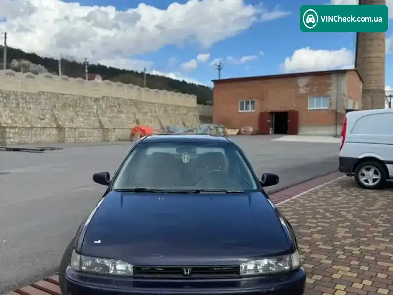 Honda Accord 1992, фото з оголошення 2 з 16, VIN JHMCB35400C023739