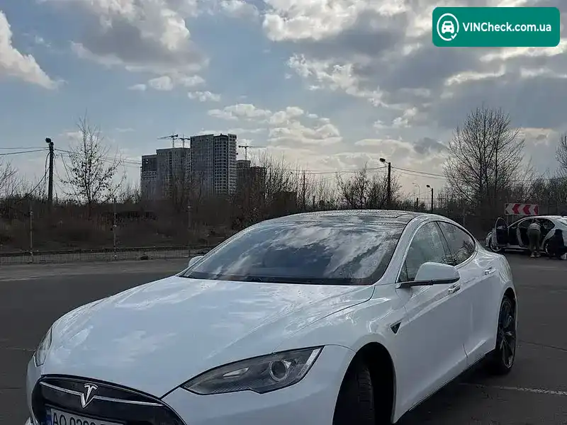 Tesla Model S 2013, фото з оголошення 2 з 15, VIN 5YJSA1CG9DFP05097