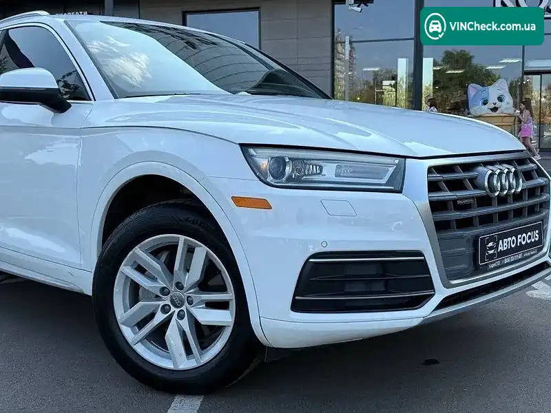 Audi Q5 2019, фото з оголошення 2 з 20, VIN WA1ANAFY2L2041290