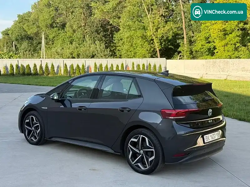 Volkswagen ID.3 2023, фото з оголошення 2 з 20, VIN WVWZZZE1ZPP028676
