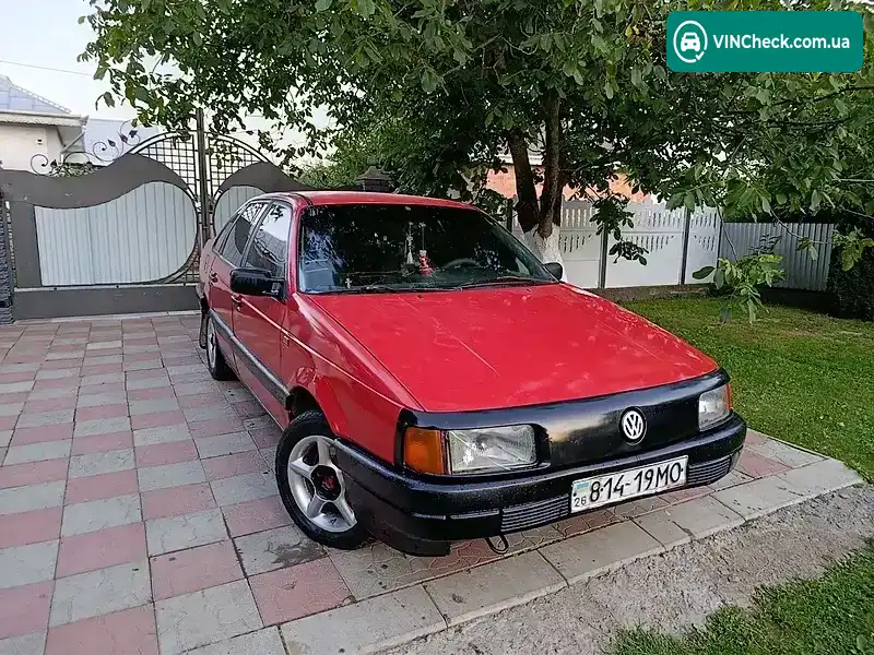 Volkswagen Passat 1992, фото з оголошення 2 з 11, VIN WVWZZZ31ZNE238586