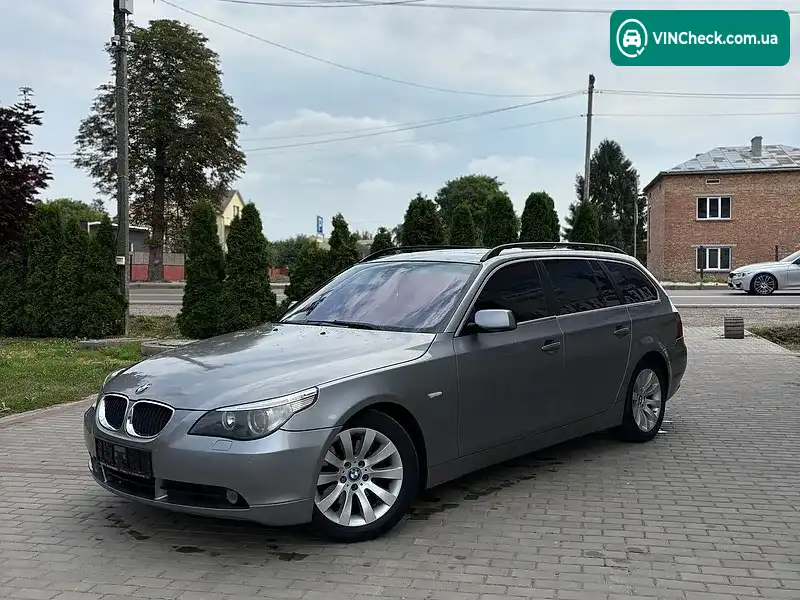 BMW 5 Series 2004, фото з оголошення 1 з 10, VIN WBANJ71030CR10909