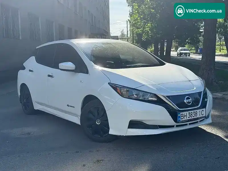 Nissan Leaf 2018, фото з оголошення 1 з 17, VIN 1N4AZ1CP7JC315098