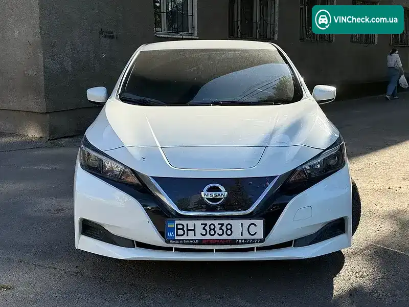 Nissan Leaf 2018, фото з оголошення 2 з 17, VIN 1N4AZ1CP7JC315098