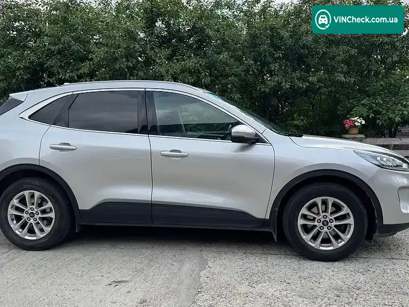 Ford Kuga 2020, фото з оголошення 2 з 19, VIN WF0FXXWPMFLK72956