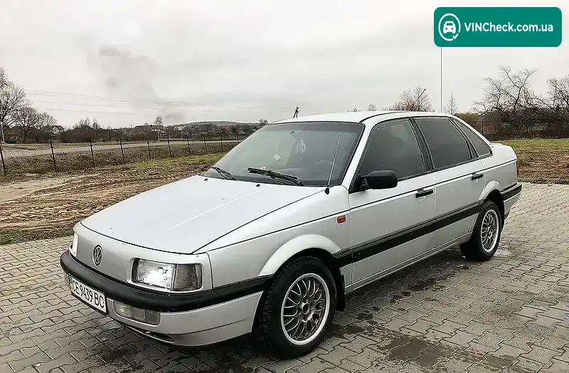 Volkswagen Passat 1988, фото з оголошення 1 з 9, VIN WVWZZZ31ZJE019057
