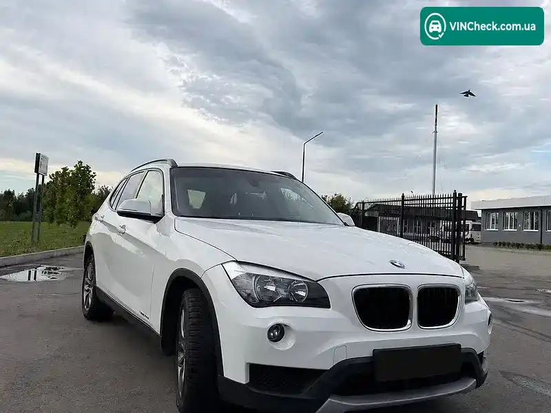BMW X1 2013, фото з оголошення 2 з 8, VIN WBAVN91040VW97408