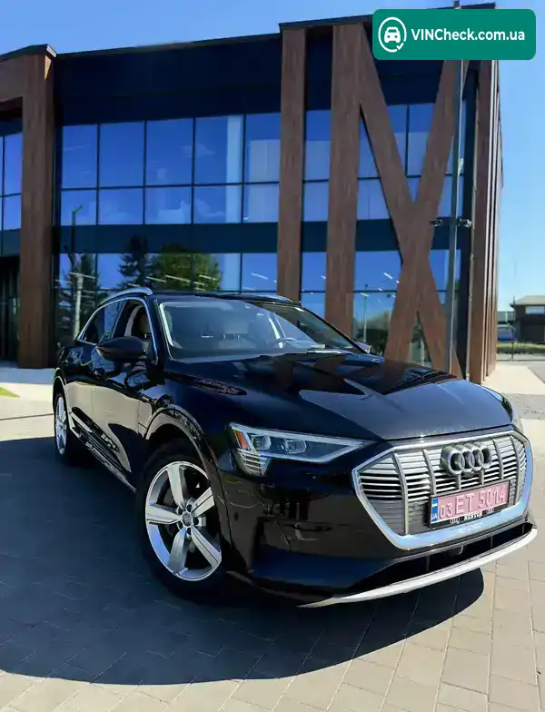 Audi e-tron 2019, фото з оголошення 2 з 21, VIN WA1VAAGE5KB008770