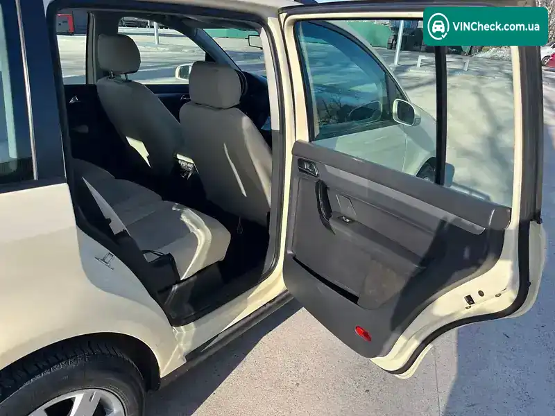 Volkswagen Touran 2005, фото з оголошення 2 з 15, VIN WVGZZZ1TZ6W016596