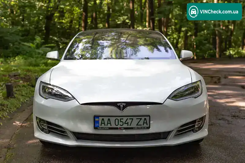 Tesla Model S 2020, фото з оголошення 2 з 20, VIN 5YJSA7E20LF404821