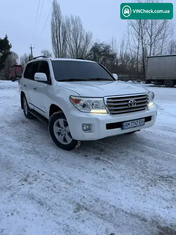 Toyota Land Cruiser 2013, фото з оголошення 1 з 21, VIN JTMCV05J404108078