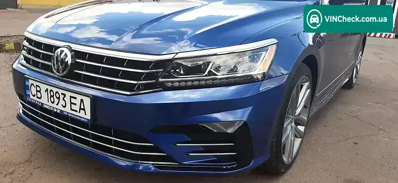 Volkswagen Passat 2017, фото з оголошення 1 з 20, VIN 1VWDT7A33HC051364