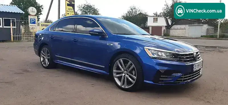 Volkswagen Passat 2017, фото з оголошення 2 з 20, VIN 1VWDT7A33HC051364