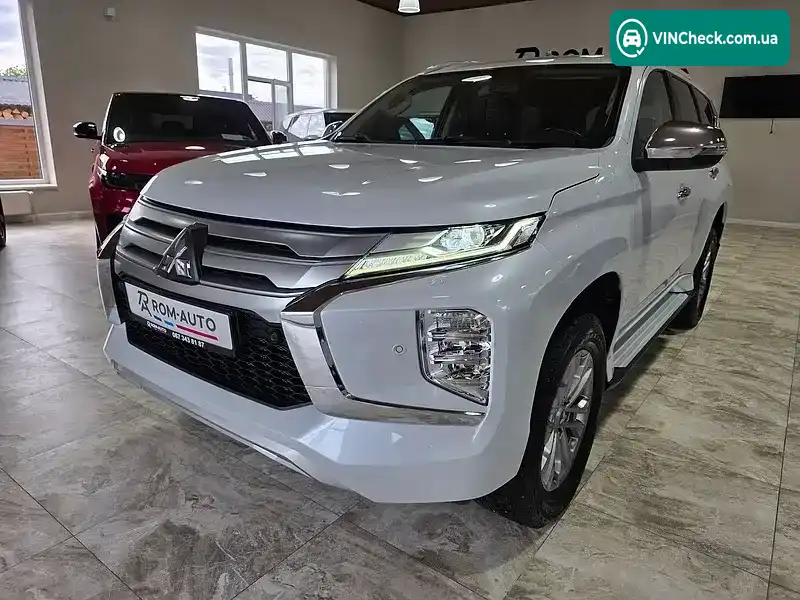 Mitsubishi Pajero Sport 2021, фото з оголошення 2 з 20, VIN MMCGUKS10MH000461