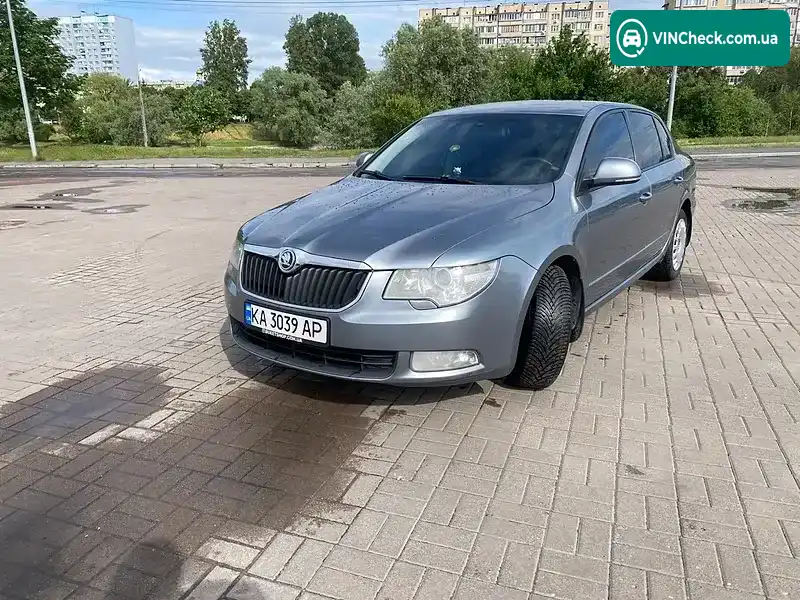 Skoda Superb 2011, фото з оголошення 1 з 17, VIN TMBAE73T8B9050888