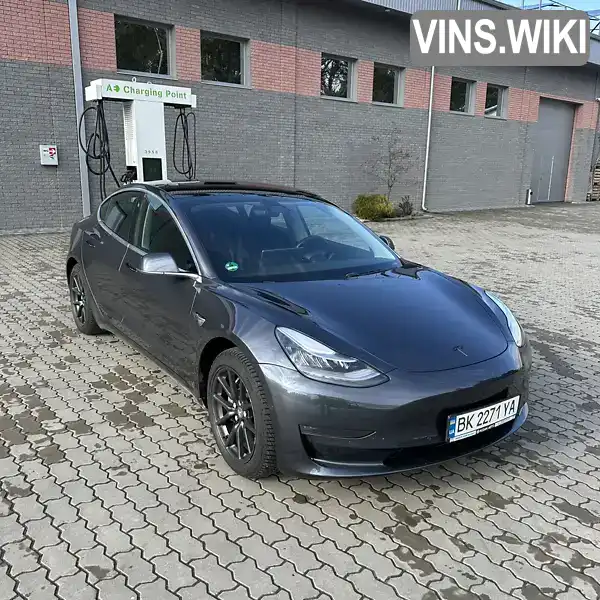 Tesla Model 3 2019, фото з оголошення 1 з 18, VIN 5YJ3E7EB6KF517969