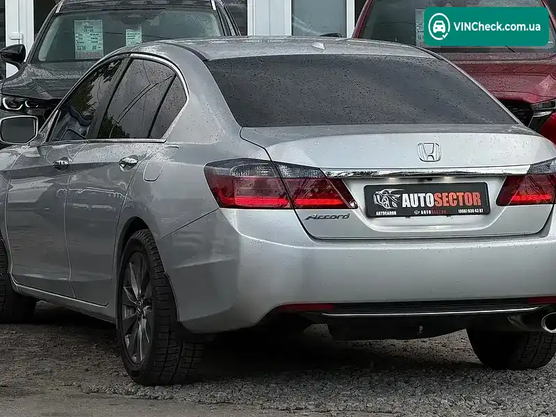 Honda Accord 2013, фото з оголошення 2 з 21, VIN 1HGCR2F89EA072152