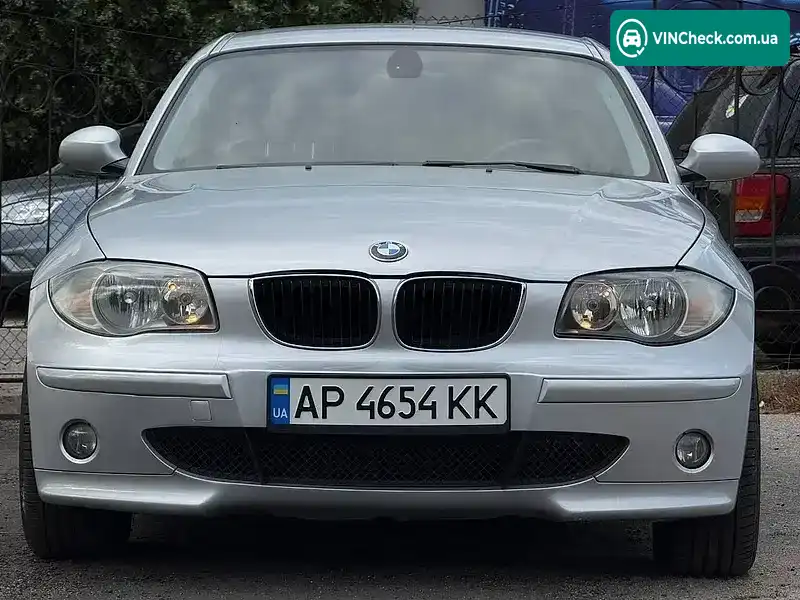 BMW 1 Series 2006, фото з оголошення 2 з 9, VIN WBAUG31080PU53557