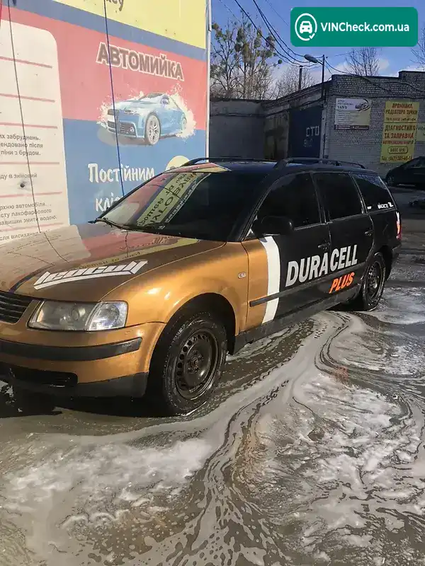 Volkswagen Passat 2000, фото з оголошення 2 з 15, VIN WVWZZZ3BZYE387922