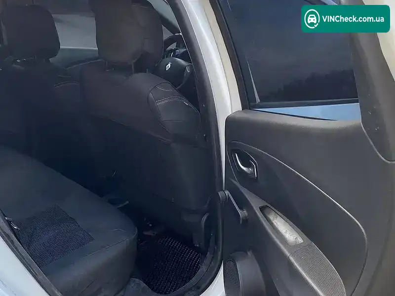 Renault Clio 2016, фото з оголошення 2 з 13, VIN VF15RBF0A55194387