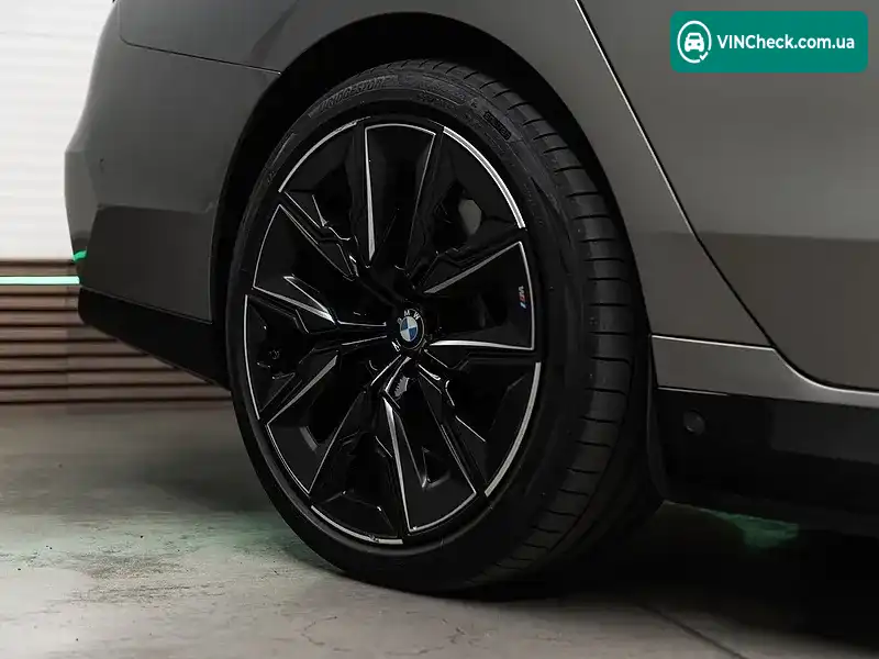 BMW i7 2024, фото з оголошення 2 з 20, VIN WBY41EJ050CU19887