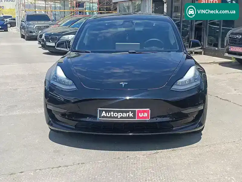 Tesla Model 3 2019, фото з оголошення 2 з 20, VIN 5YJ3E1EAXKF417068