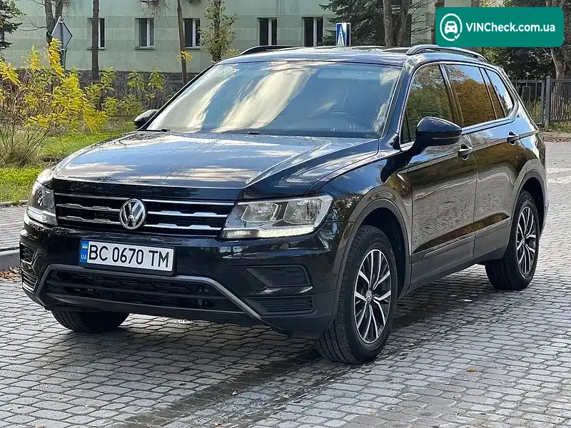 Volkswagen Tiguan 2019, фото з оголошення 1 з 20, VIN 3VV2B7AX5KM136312