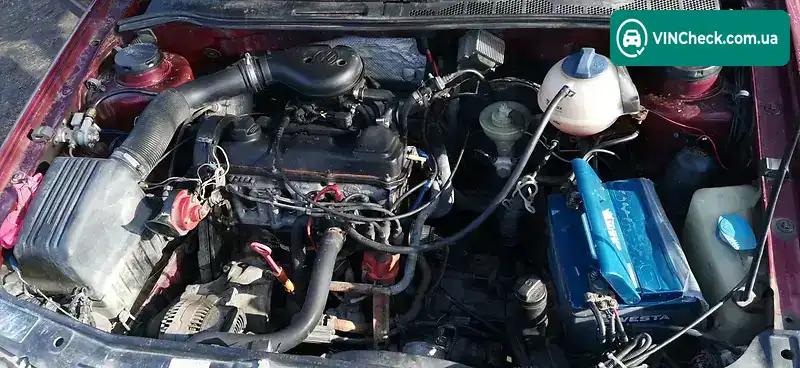Volkswagen Vento 1994, фото з оголошення 2 з 8, VIN WVWZZZ16ZHW712038
