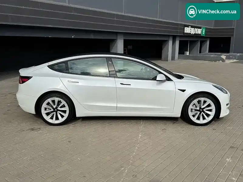 Tesla Model 3 2021, фото з оголошення 2 з 20, VIN 5YJ3E1EB1MF919110