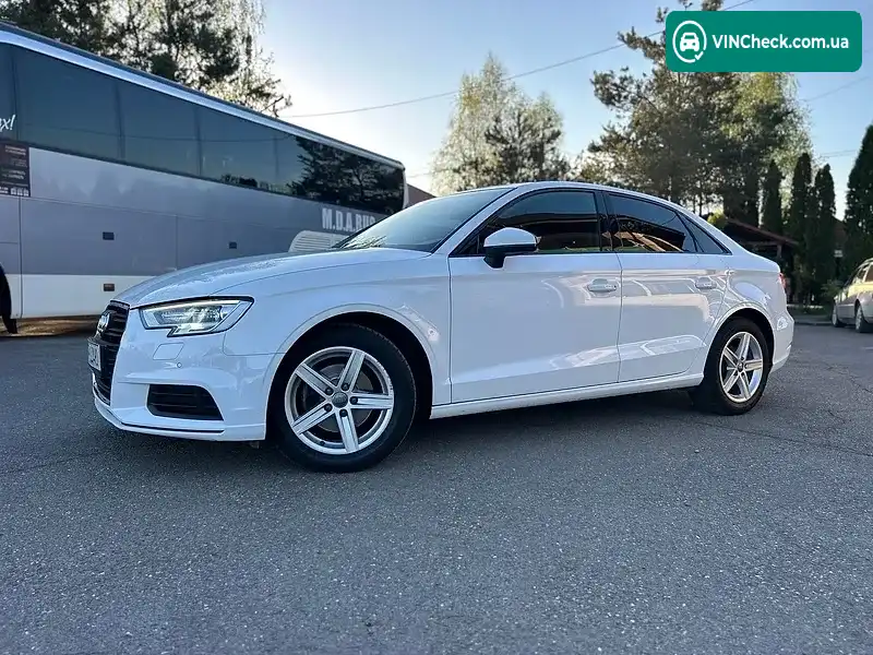 Audi A3 2017, фото з оголошення 2 з 20, VIN WAUZZZ8V5J1007083