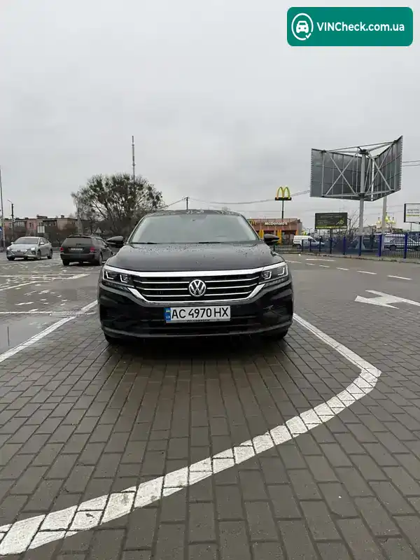 Volkswagen Passat 2021, фото з оголошення 2 з 21, VIN 1VWAA7A34MC011524