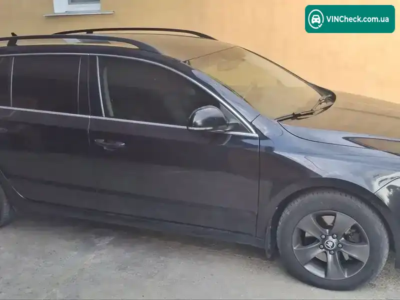 Skoda Superb 2012, фото з оголошення 2 з 9, VIN TMBJE73T2C9071446