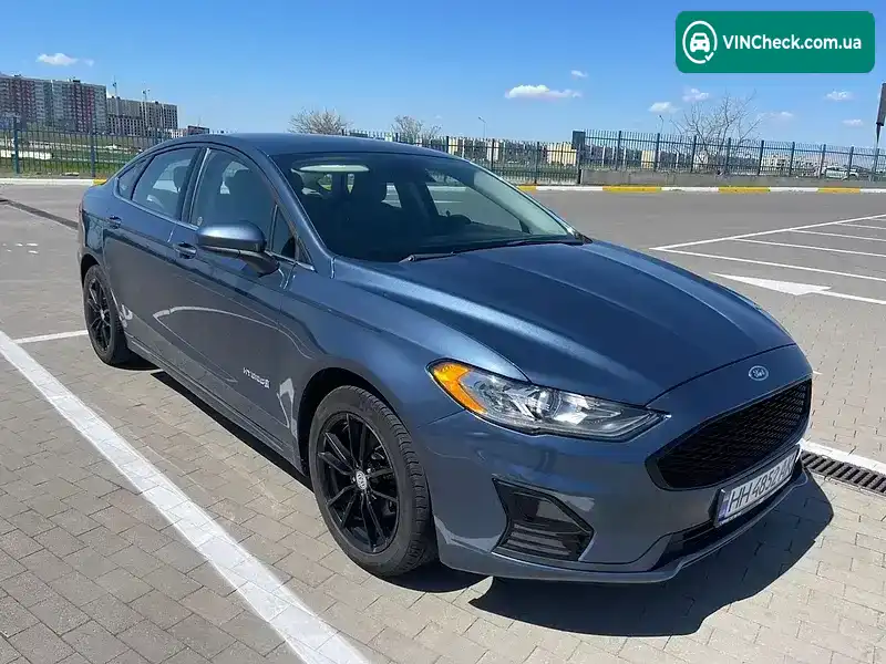 Ford Fusion 2018, фото з оголошення 1 з 21, VIN 3FA6P0LU8KR125194