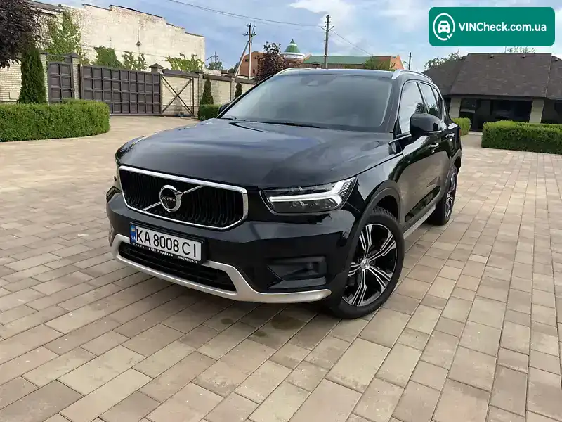 Volvo XC40 2020, фото з оголошення 1 з 21, VIN YV1XZ72VCM2451794