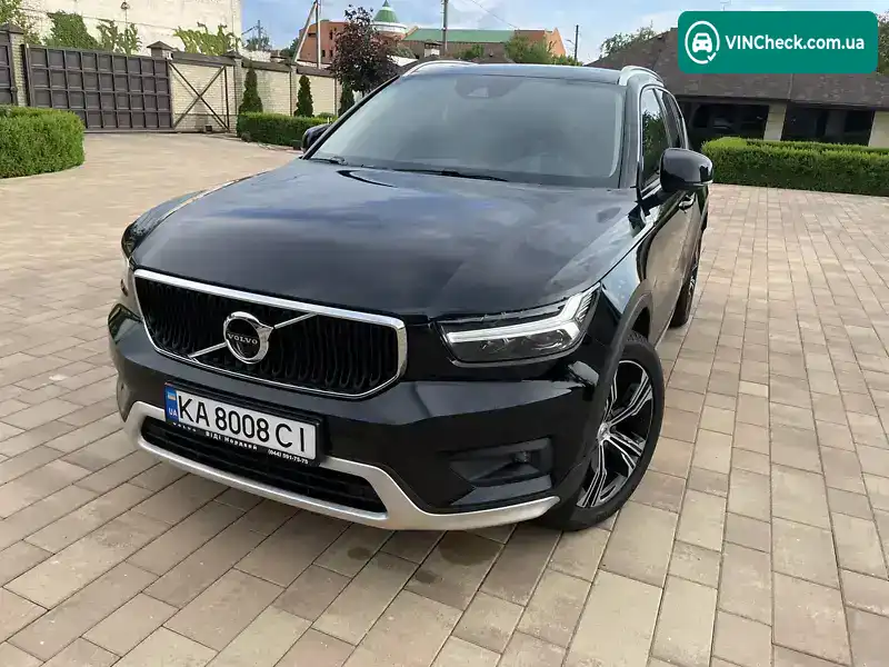 Volvo XC40 2020, фото з оголошення 2 з 21, VIN YV1XZ72VCM2451794
