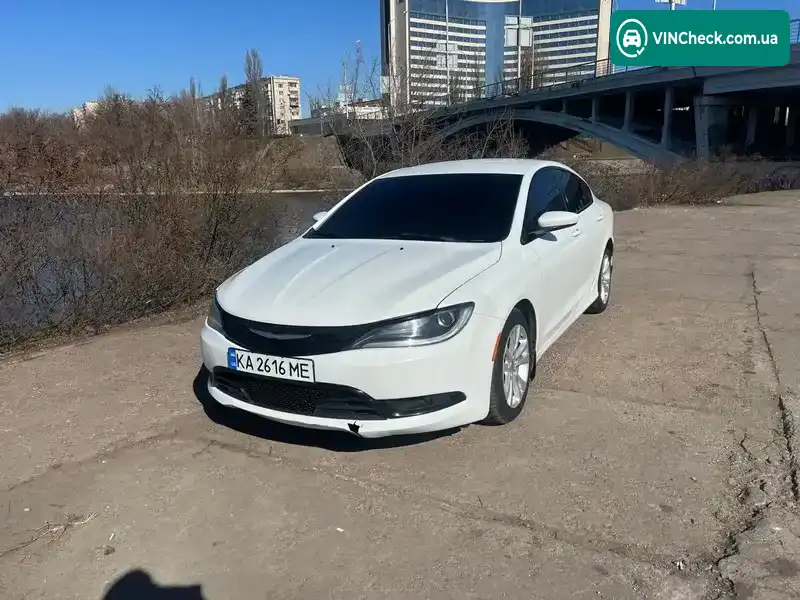 Chrysler 200 2015, фото з оголошення 1 з 16, VIN 1C3CCCBB7GN123719