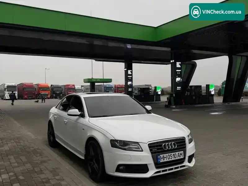 Audi A4 2011, фото з оголошення 2 з 14, VIN WAUFFAFLXCN017120