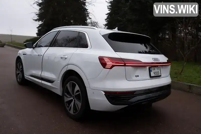 Audi Q8 e-tron 2023, фото з оголошення 2 з 21, VIN WA15AAGE8RB028666